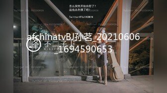 【军哥探花758】小区楼下苦等十五分钟，小少妇服务周到，毒龙好享受的表情，女人味十足风骚淫荡