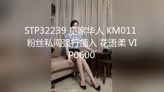   宾馆中中年夫妻一群啪啪做爱后入花样超多解锁征服熟女老婆