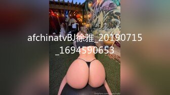 STP28094 乖巧呆萌小妹妹！激情大战头套男！抓着屌吸吮有点生疏，黑丝高跟鞋骑乘位，扛起双腿爆插 VIP0600