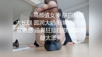 洛丽塔人前露出系列第三部 游乐场全裸露出打乒乓球