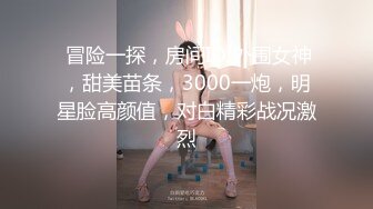  让女友穿上传统旗袍把鸡巴吹硬扒开内裤就开操