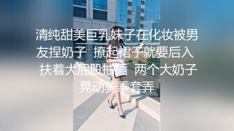 刚洗完澡的少妇就开直播，跳蛋自慰，蝴蝶骚穴流了很多白浆