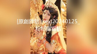 【新片速遞】丰满巨乳坦克美少妇露脸道具自慰白虎巨乳童颜，呻吟不止揉搓丰满阴户