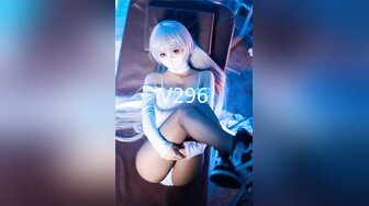 2024年，【私房原创偷拍】，带着闺蜜助阵来的水灵学妹，很机车，毕竟不常做，千句万句就一句：嫩